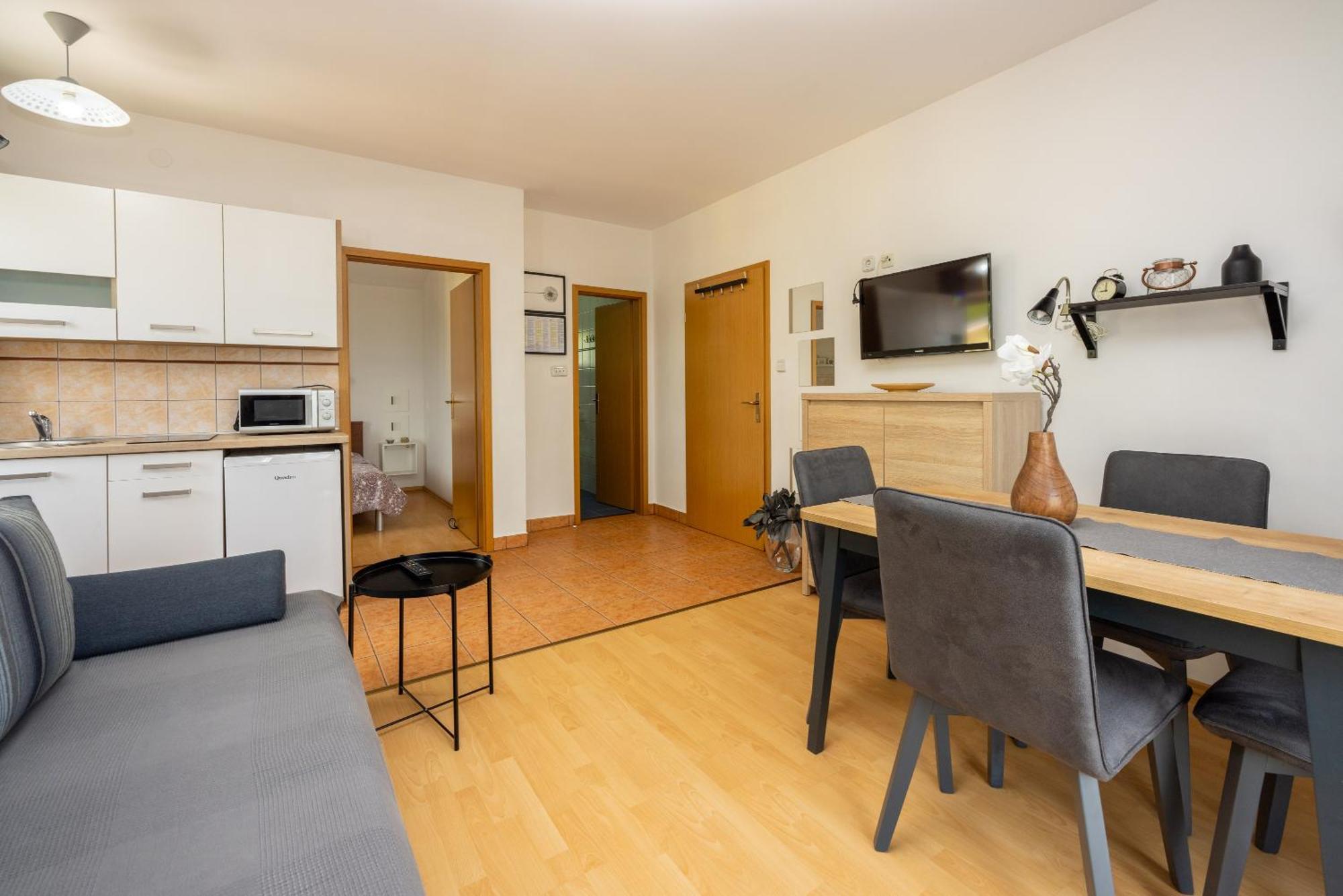 Apartments Claudia Crikvenica Εξωτερικό φωτογραφία