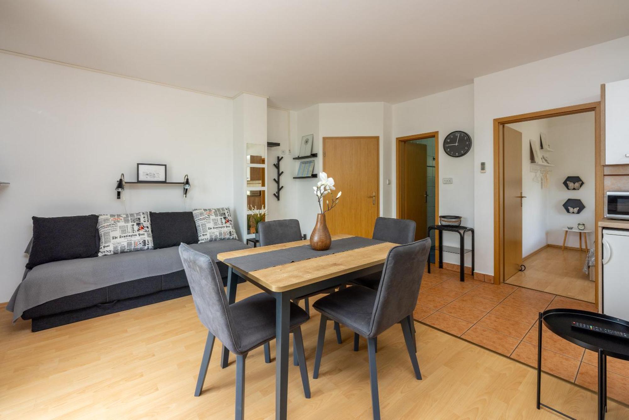 Apartments Claudia Crikvenica Εξωτερικό φωτογραφία