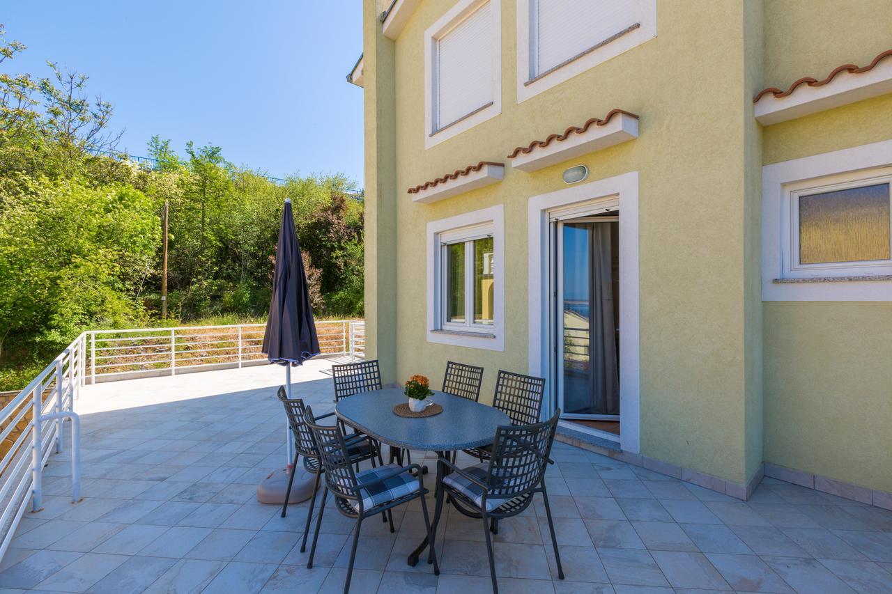 Apartments Claudia Crikvenica Εξωτερικό φωτογραφία